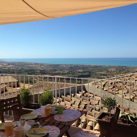 Le Terrazze Di Pirandello Bed and Breakfast Αγκριτζέντο Εξωτερικό φωτογραφία